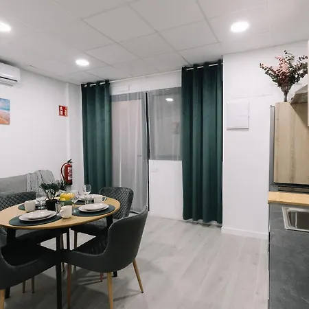 Modern Near Benicalap Park Apartamento